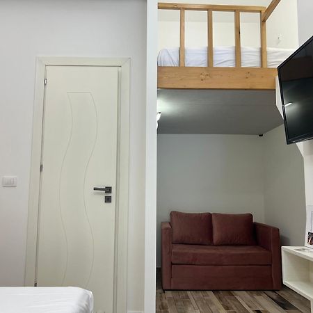 Guest Room Angolo Toscano Vlorë Екстериор снимка