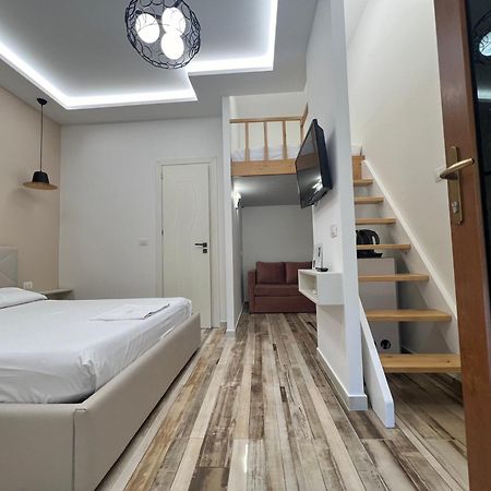 Guest Room Angolo Toscano Vlorë Екстериор снимка