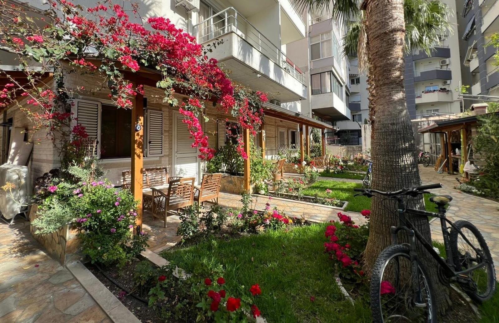 Guest Room Angolo Toscano Vlorë Екстериор снимка